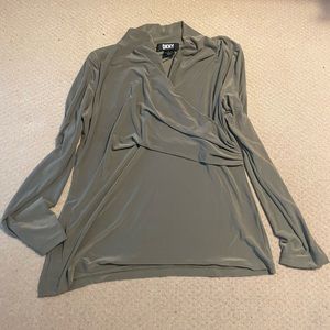 Dressy dkny top